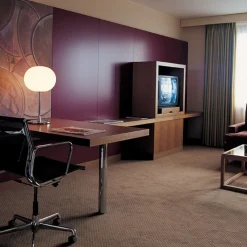 Glo-Ball - Table Lamp T1