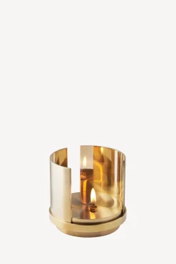 Holocene Oil Lamp by Chipperfield