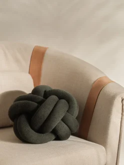 Knot Cushion