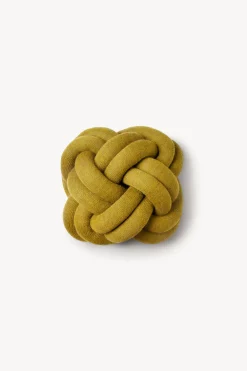 Knot Cushion