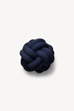 Knot Cushion