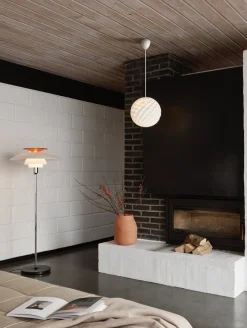 Patera Round Pendant Light