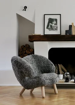 Pelican Chair - Sheepskin